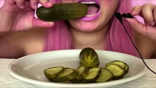 网红王大泡吃瓜,揭秘娱乐圈吃瓜背后的故事